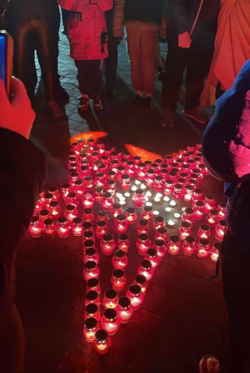 День Победы в Заинске завершился акцией «Свеча памяти»
